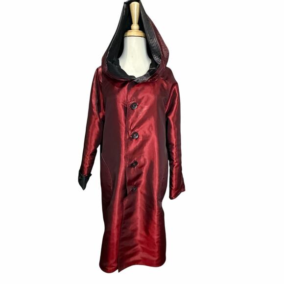 Ubu Reversible Parisian Opera Raincoat Small Black Red iridescent Pleated Hooded - Picture 3 of 15